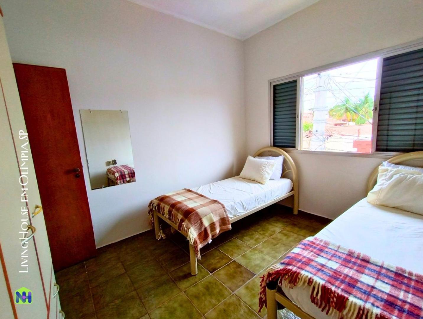 Living House - Casa Temporada Em Olimpia-sp *